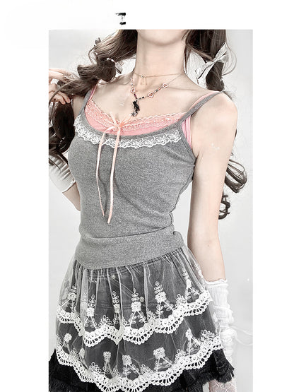 Graues, doppellagiges Cami-Top aus Spitze + rosa Cami-Top-Set mit gepolsterten Körbchen