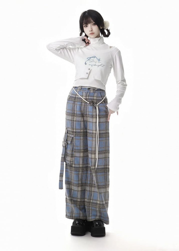 Blaue karierte Hose mit Cargotaschen