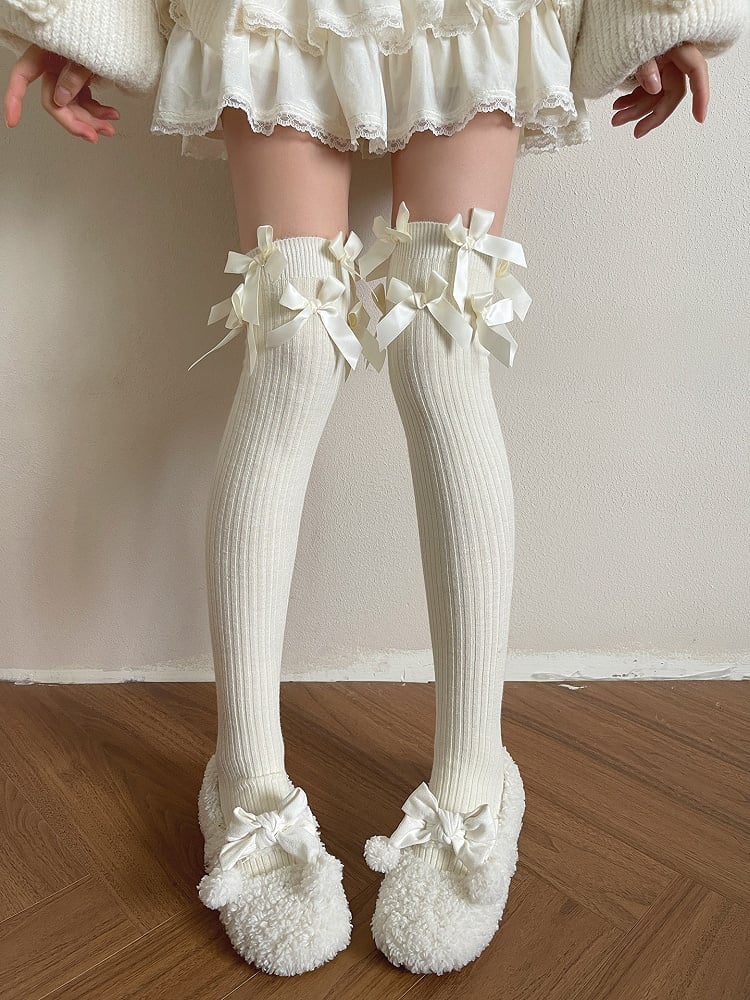 Knee Creamy Warm Bow Stockings Decorated Over White/Black