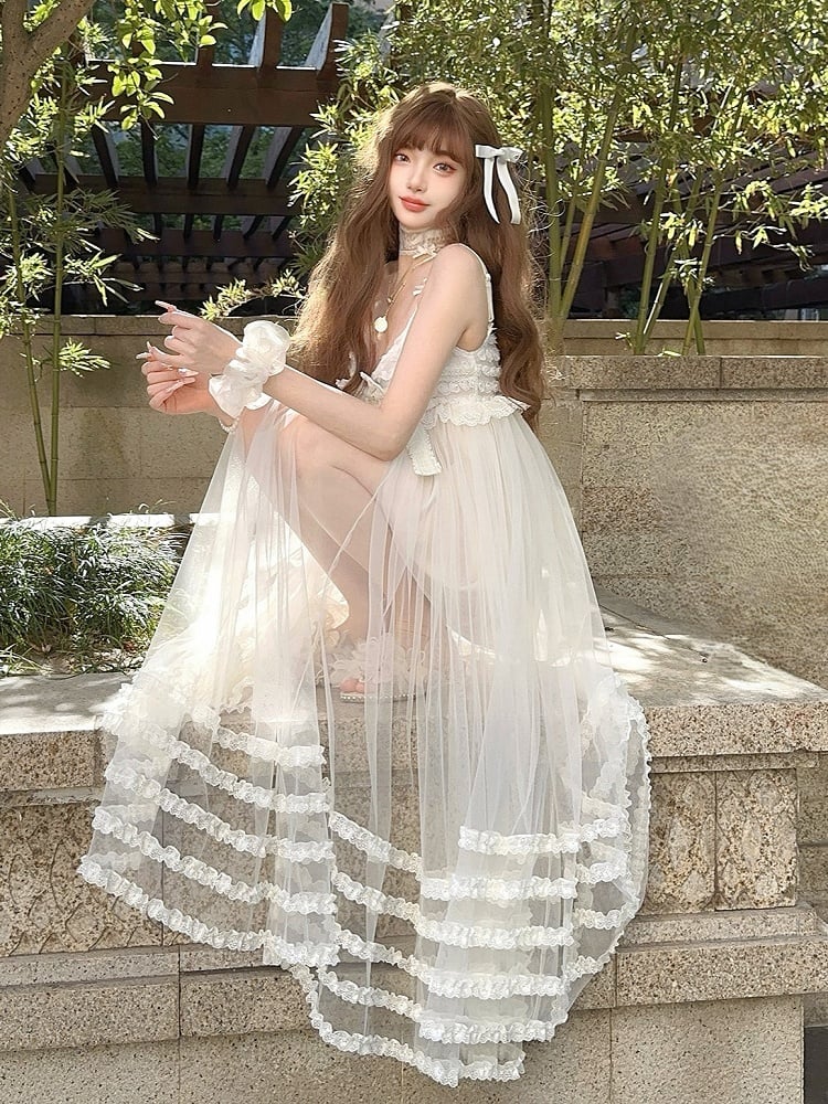 Spitzen-Unterkleid in Schleifenlänge, Knöchellänge, gestuft mit weißen Rüschen