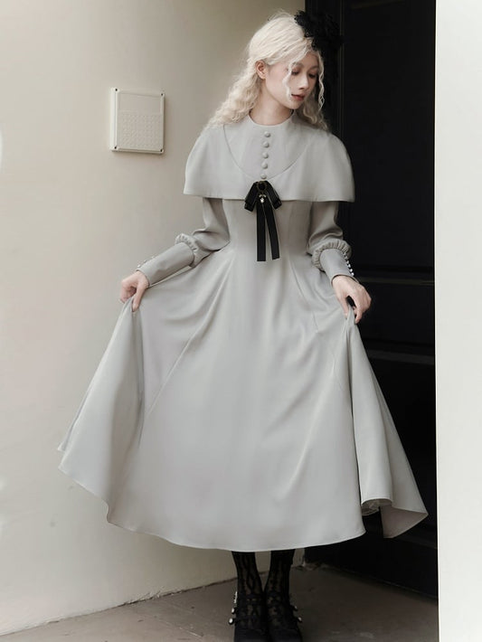 Graues elegantes Cape-Design mit langen Ärmeln, Gothic-Lolita-Kleid