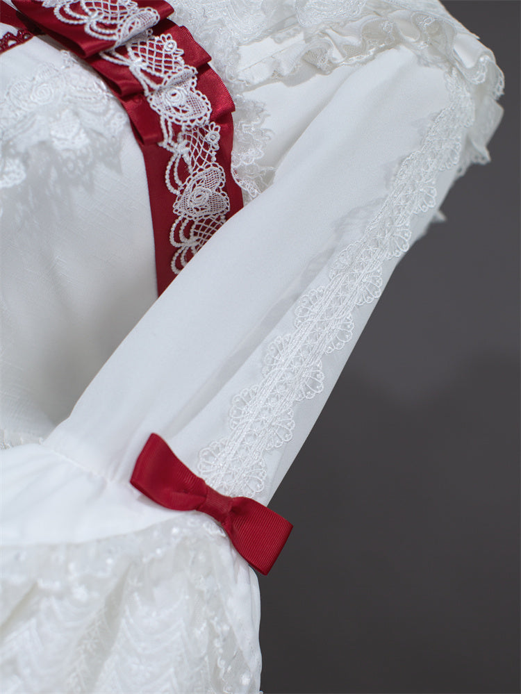 ホワイトレースカラー、レイヤードレース、ベルスリーブのロリータブラウス