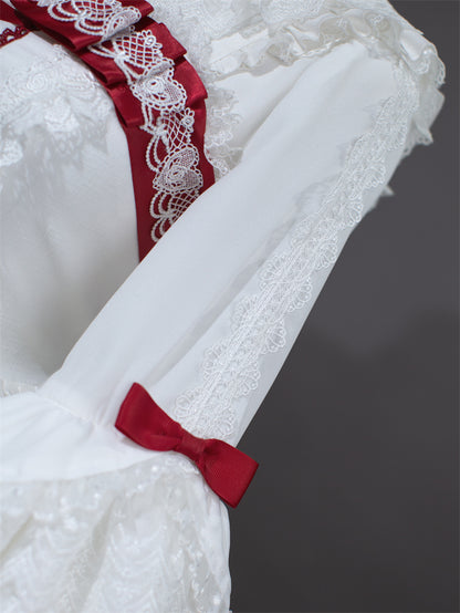 ホワイトレースカラー、レイヤードレース、ベルスリーブのロリータブラウス