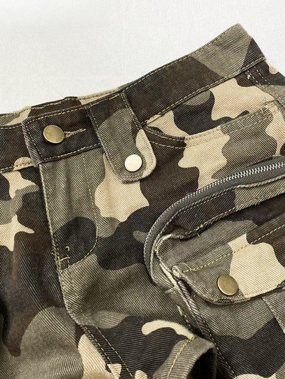 Glamorous Camo Bittersweet Green Shorts Pattern