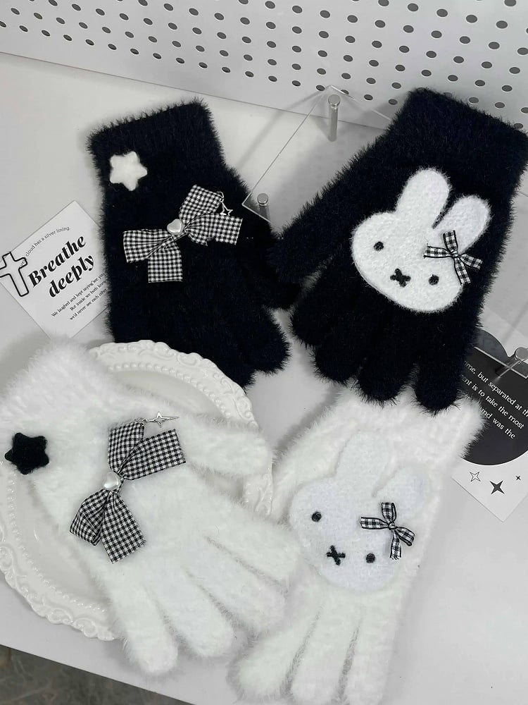 Cute and Miffy Gloves Pattern Plush Star Black/White with