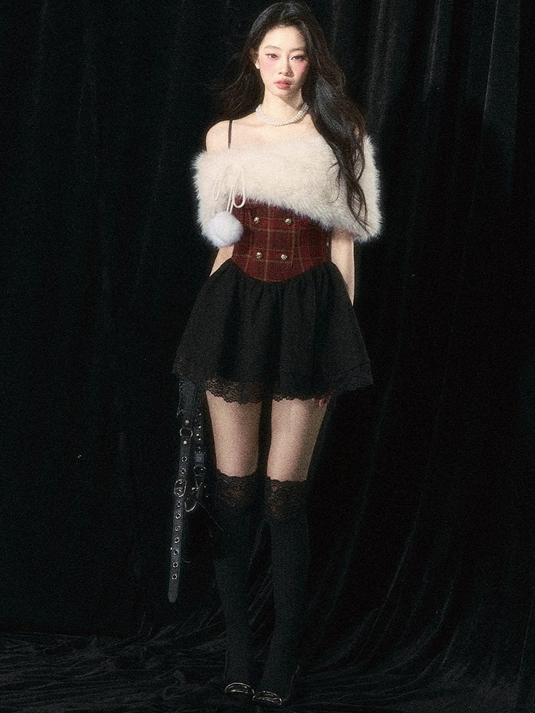 Weihnachtliches Set aus Camisole-Kleid mit Blumenmuster in Rot und Plüschschal