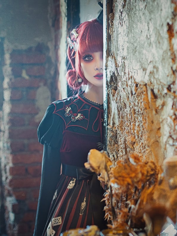 and with Detachable Spider Web Embroidery Organza Brooch Red Butterfly Fake Collar Black Moth