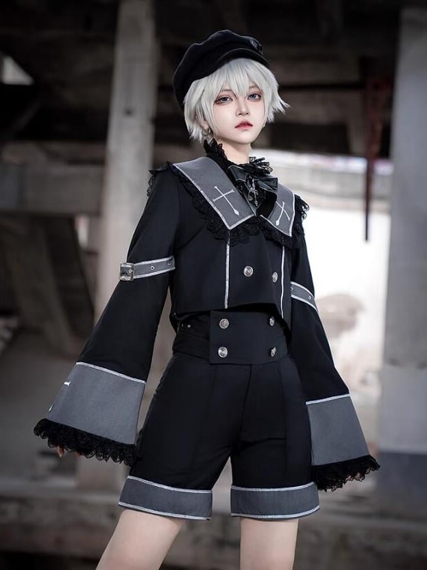 Langärmliges, kurzes, besticktes graues Oberteil und Kragenkreuz Ouji Black Square Lolita