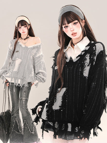 ブラック/グレー ダメージ加工 ホールズ フェイクツーピース Vネック ルーズセーター