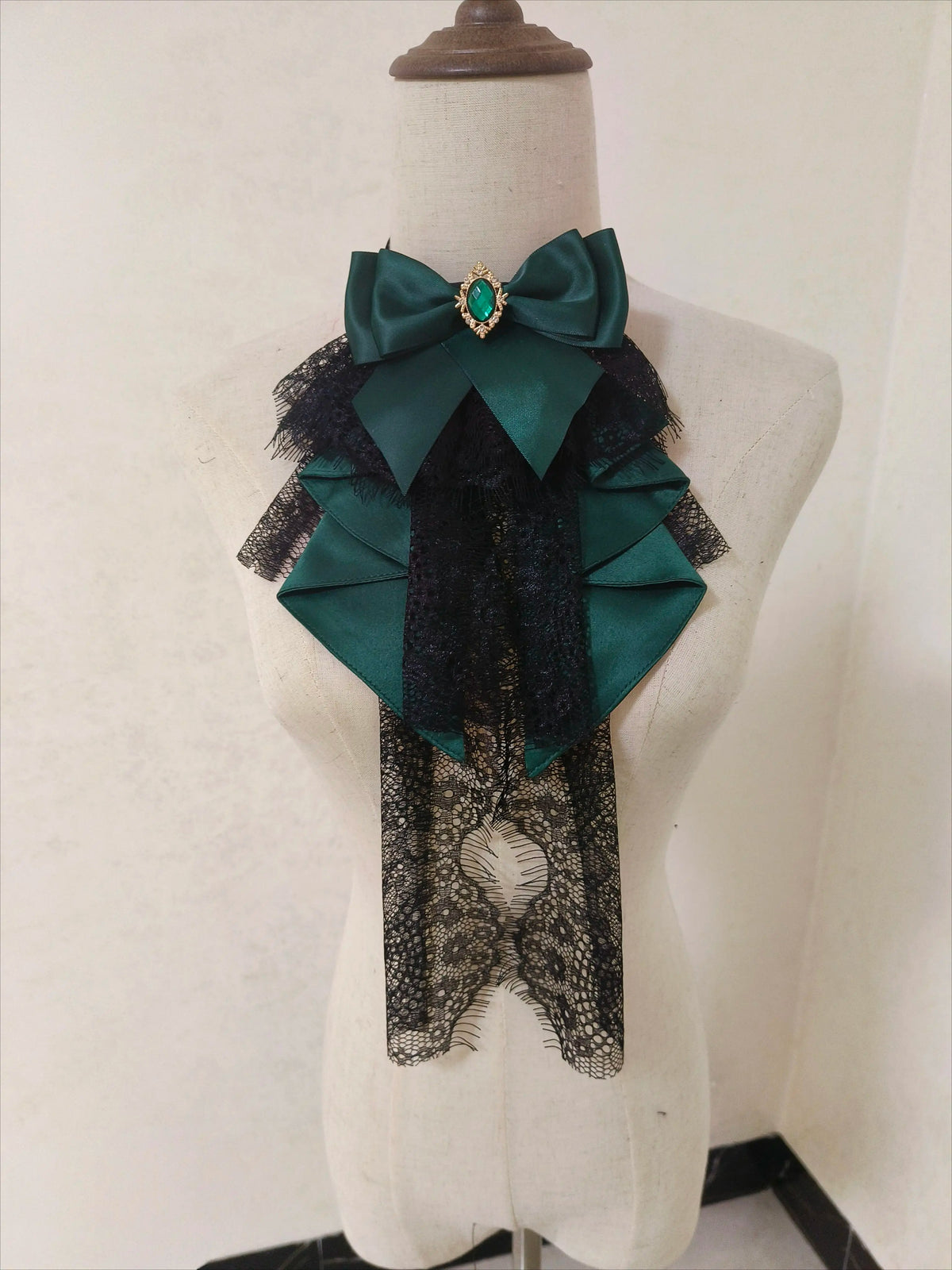 Dark Green bow neck accessory with black lace layers