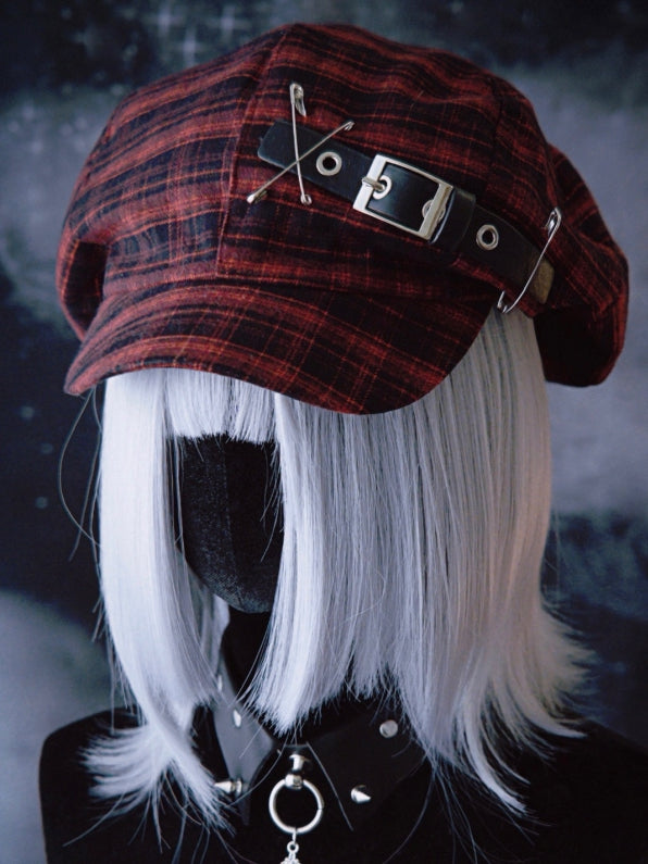 Baskenmütze Rot Plaid Und Schnalle Details Pins Schwarz Mit Muster