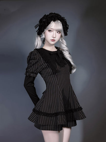 Kei Striped Gothic Jirai Black Collar Set: Shorts Brooch Bow Juliette Top with Pointed Sleeve