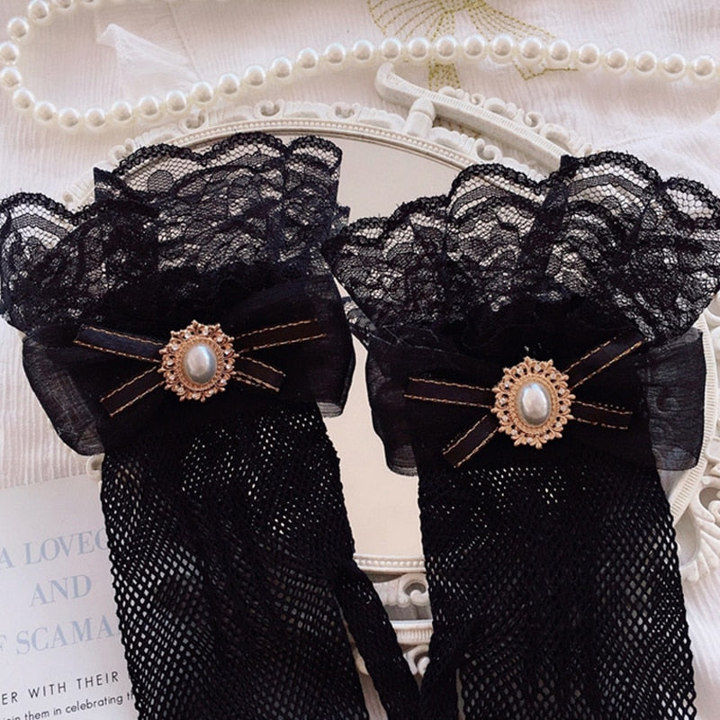 Sweet Victorian Lace Gloves