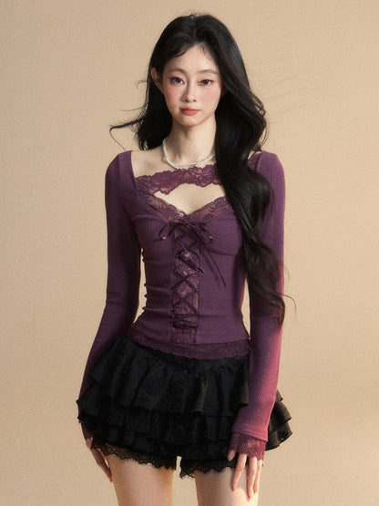 Glamouröses Top mit Schnürung, lila V-Ausschnitt, kontrastierende Spitzenaufnäher vorne