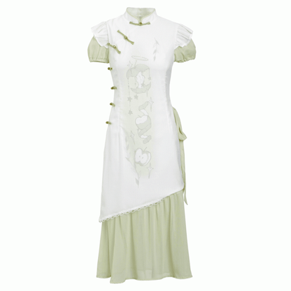 Gebändertes Kleid Qipao Kragen Apfeldruck Cheongsam Stil Knöpfe Grüner Knoten