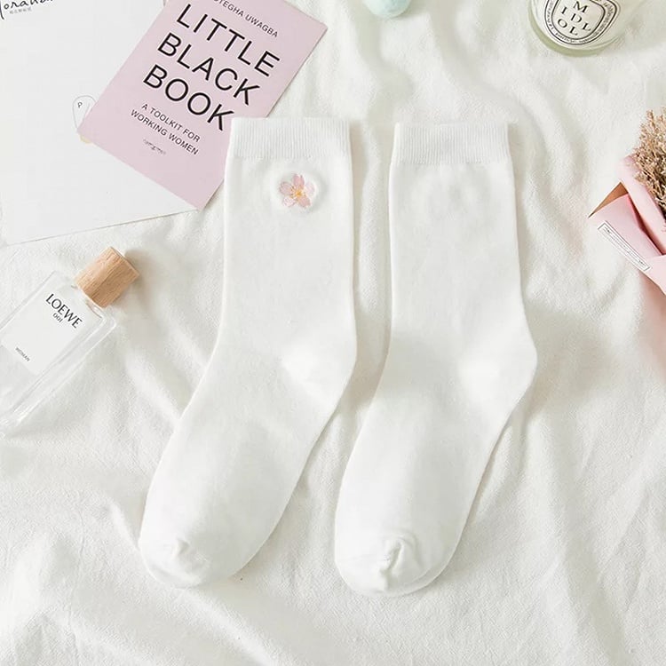 White/Black/Creamy Embroidery Cute White Cotton Sakura Socks