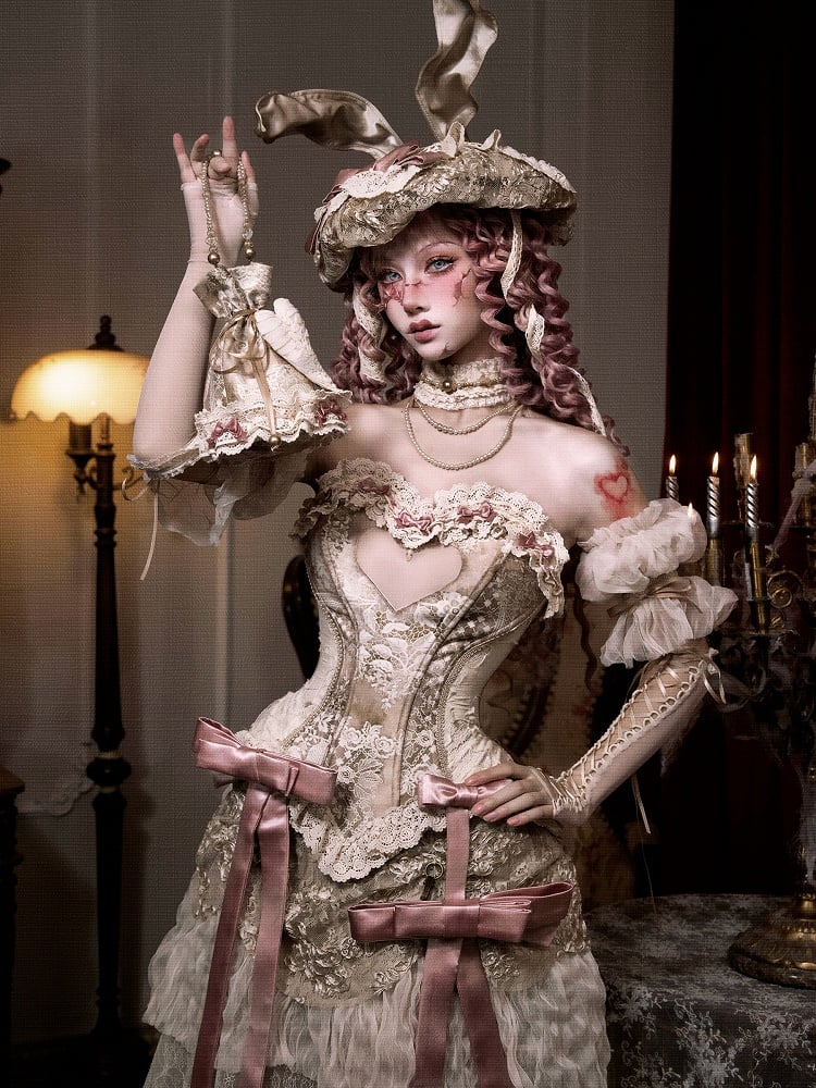 Silhouette Victorian-Inspired 16-Bone Corset Shaper Heart –