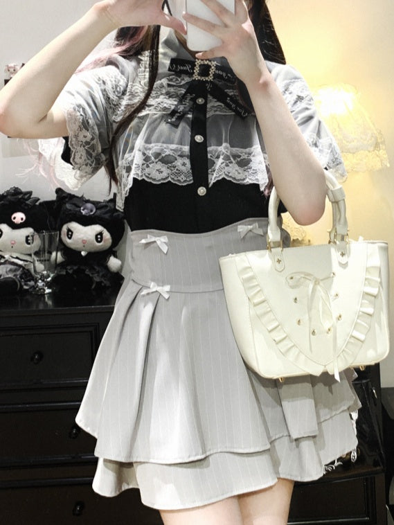 ジライケイ ブラック/ホワイト/ブラックホワイト レースケープデザイン 半袖ブラウス