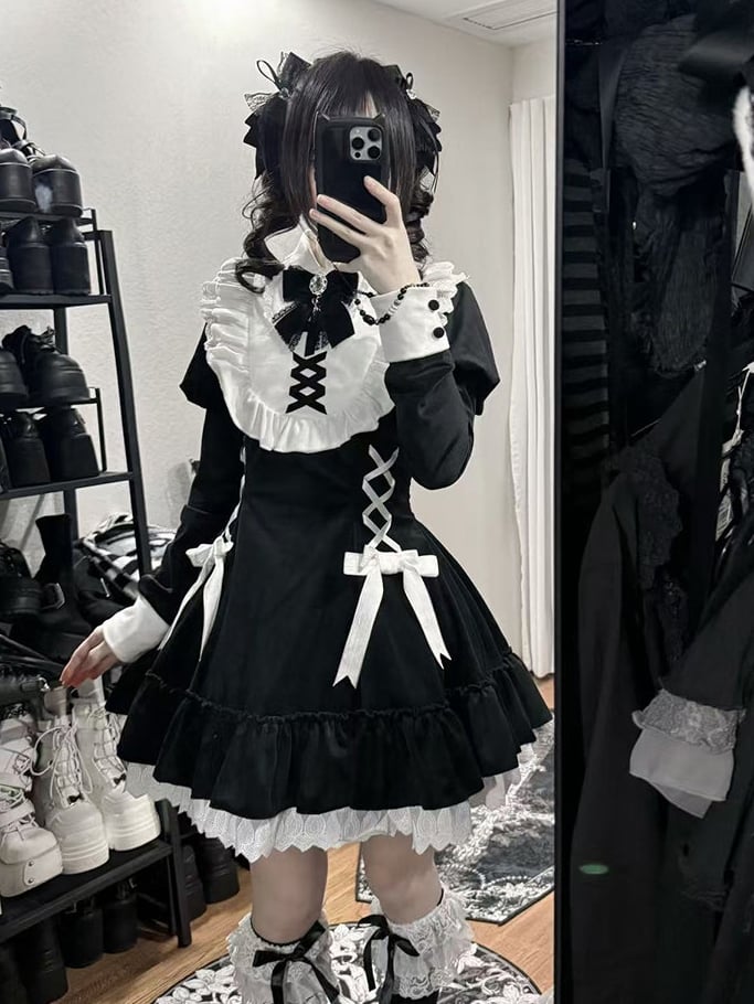 Lolita Bow and Juliette with Sleeves Gothic Lacing Dress Accents Black