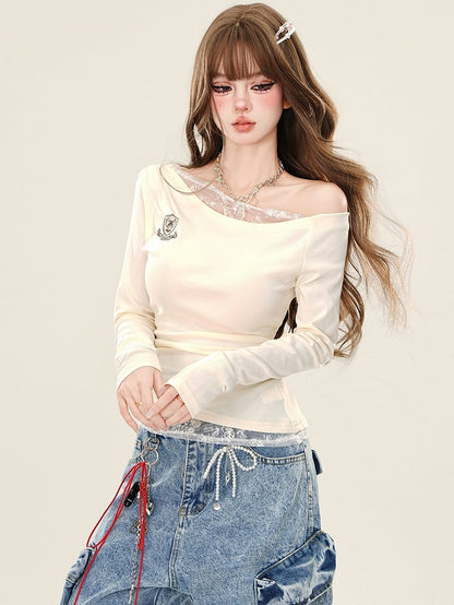 Aprikose/königsblaues, schmal geschnittenes Oberteil mit Spitzenakzenten und asymmetrischem Ausschnitt