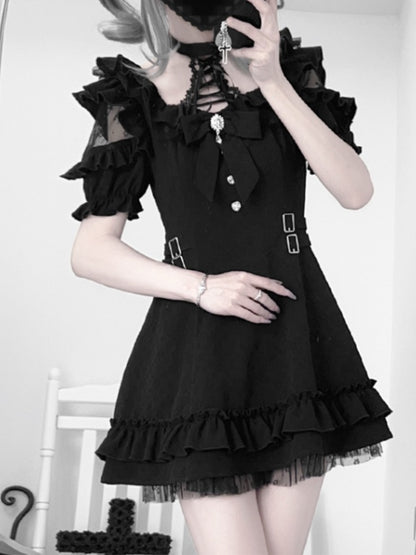 Detailreiches Jirai Kei Neckholder-Kleid mit Schnürung und schwarzer Schleife