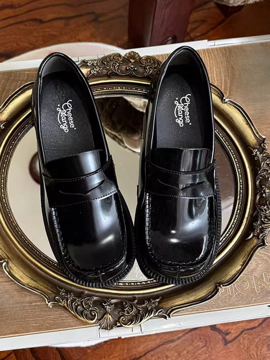 mit Passform Uniform Low-Heel Black Design Slip-in Version JK Loafers