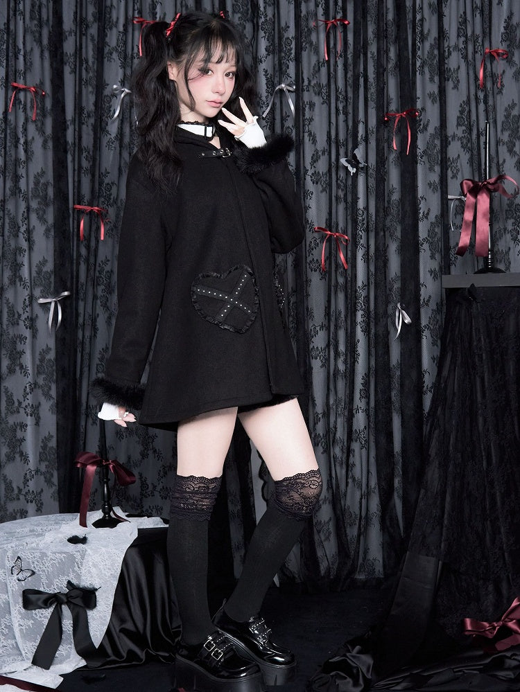 ハートアップリケポケットバックルジライケイプラッシュスタッズブラックストラップフード付きジャケットカフス