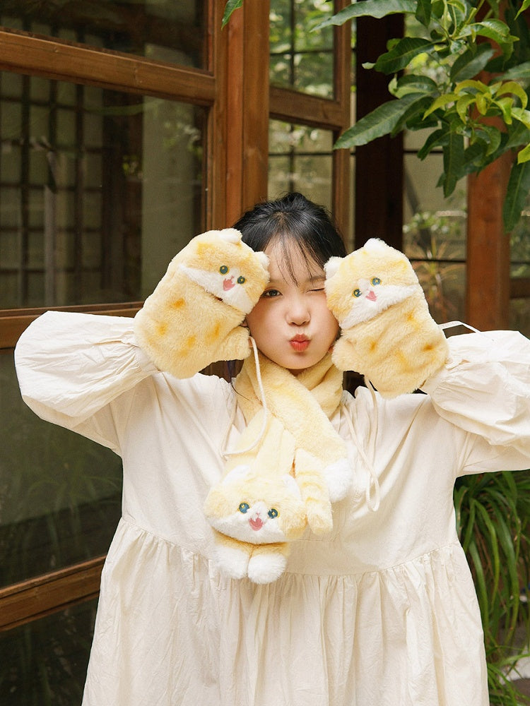 Cremegelbe süße Handschuhe in Katzenform