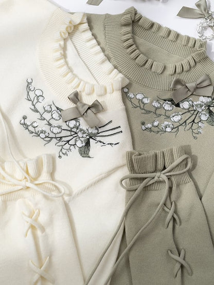 秋のカフストップリリーニットベージュレースアップ刺繍バレー