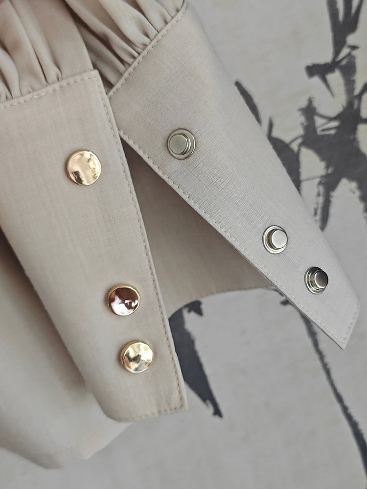 Balloon Blouse Beige Sleeves Snap Style Chinese with Fastener