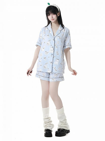 子犬プリントのパジャマセット ブルー/クリーム色 キュートなイエローライト