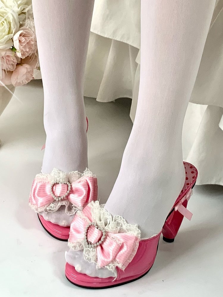 PU Deep Slip-In with Beadwork Bow Design Heel Heart Fit