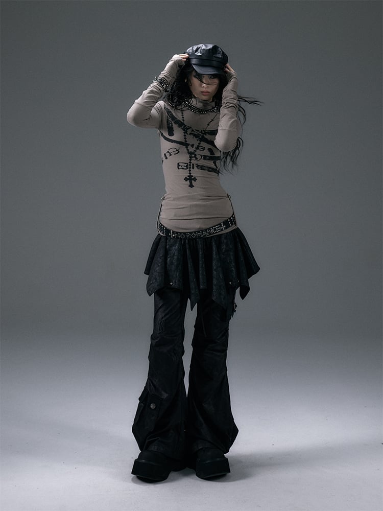 Schwarzer Rock mit Taschentuchsaum und Schnürung