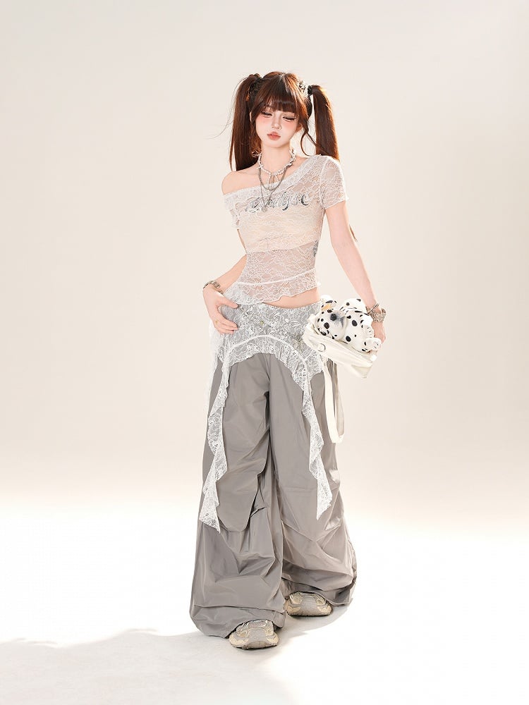 Grau/schwarze Hose mit weitem Bein und niedriger Leibhöhe und Spitzen-Accessoire an der Taille