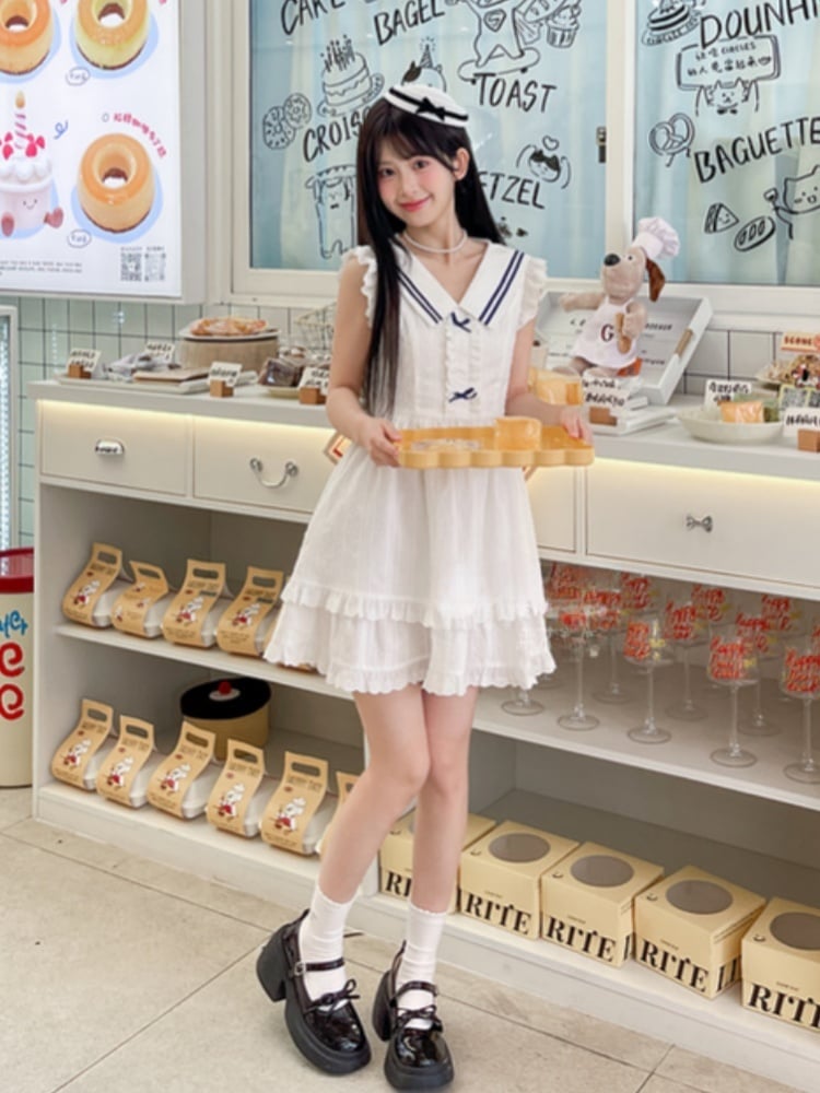 Ärmelloses Kleid mit Stufenrock und Kontrastweiß, Matrosenkragen, Flatterärmel, Blau