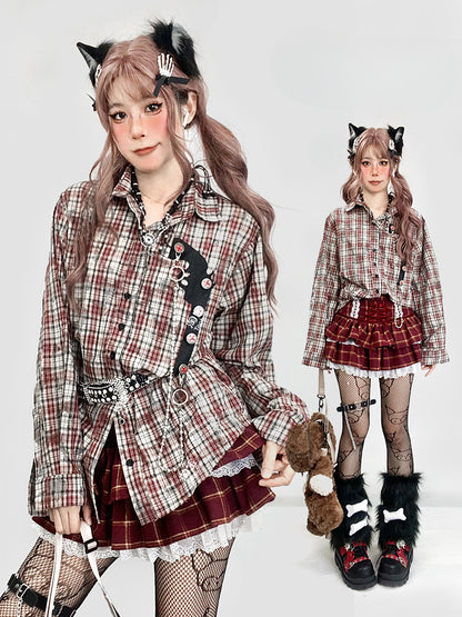 ワインレッドのチェック柄シャツ