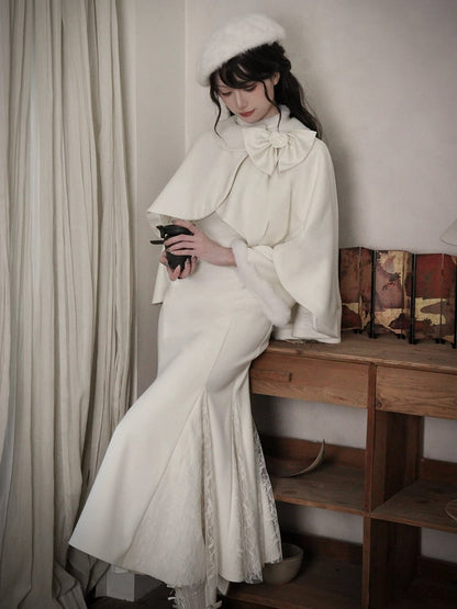 オフホワイト アシンメトリー ラウンド フラットカラー ハイローヘム ケープ