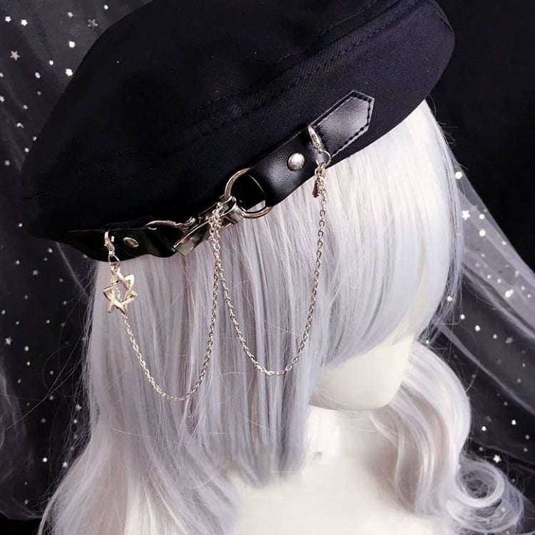 Black Beret Decorated Chain Buckled