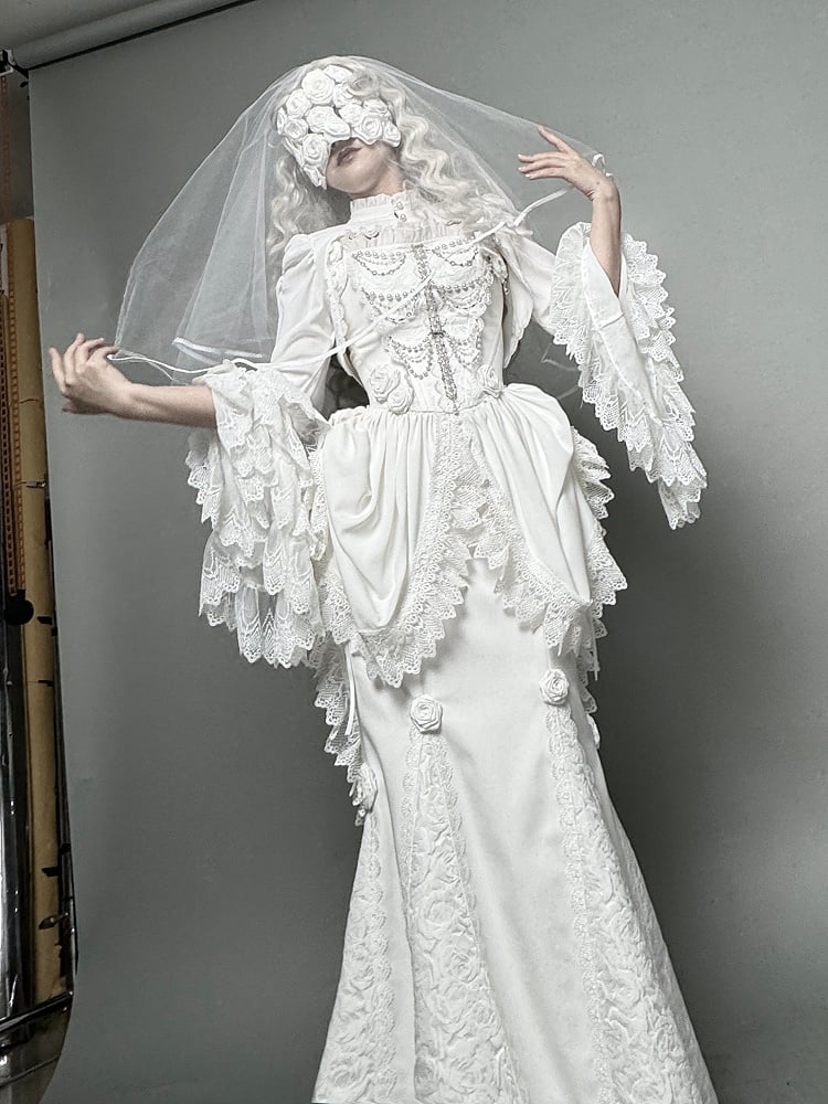 White White Gothic Lolita Layered Bell Sleeves Bolero - LeMiroir LeMiroir | LilyVow