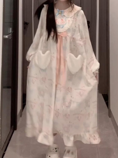 ホワイトチェック柄ピーターパンカラーのキュートな羊柄ナイトドレス