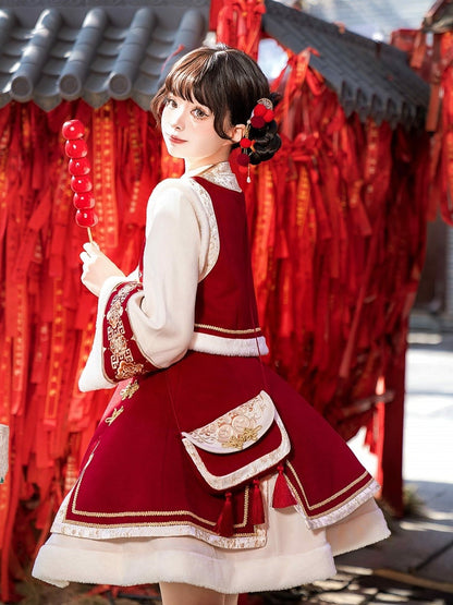 赤い新年の結び目ボタンのバンドカラーのロリータドレスベストタッセルクロスボディバッグフルセット