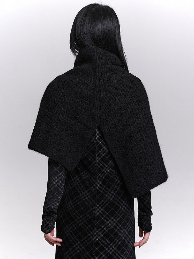 Rear Shawl Black Neck Mock Placket Buttoned Knitted - Slit Detail