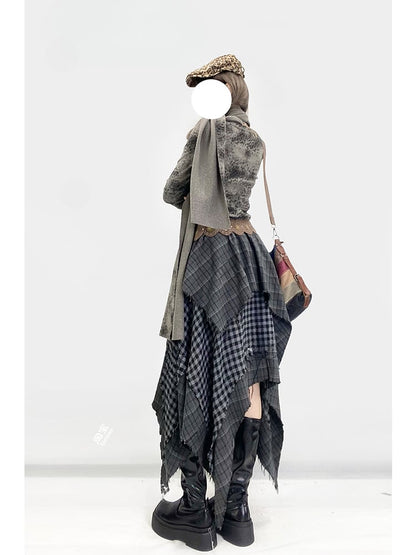 Camelfarbenes Leoparden-Top mit V-Ausschnitt und Schal