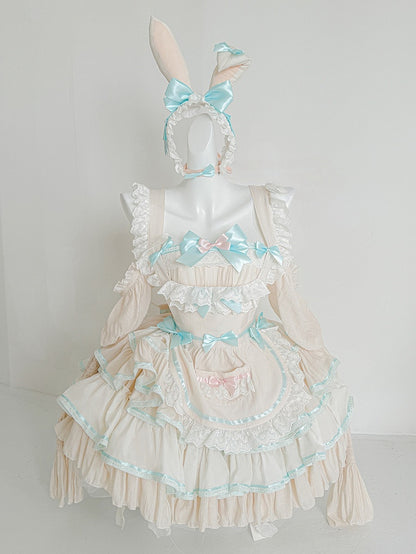 ピンクとミントグリーンのスイートメイドエプロン＋バスクウエストティアードフリルヘムストラップレスパフィードレス