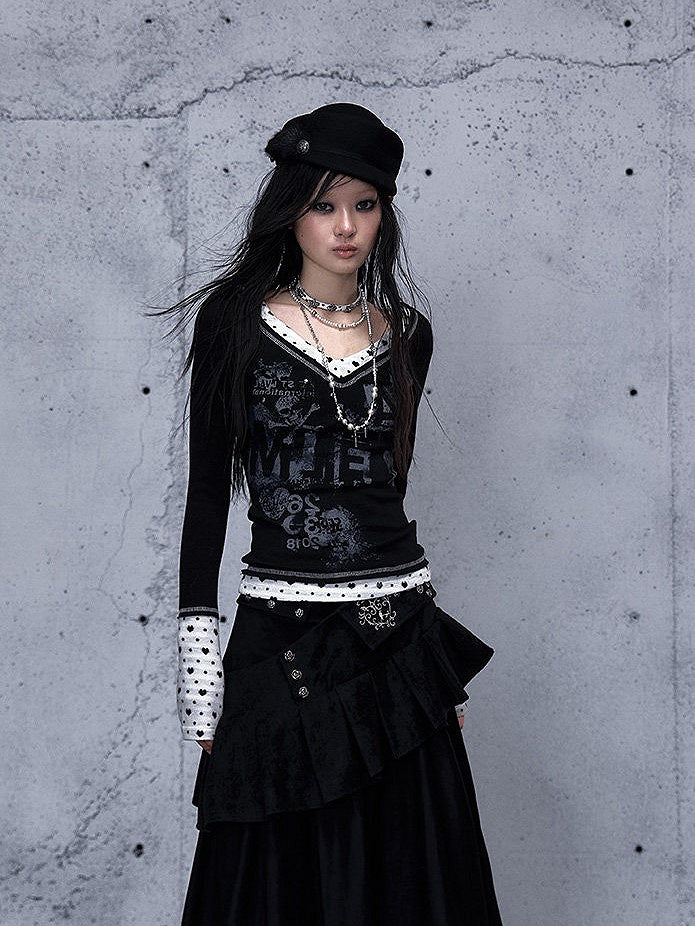 Rock Black Print Details V-neck - Top Punk Shoulder Button Sleeve Long Number