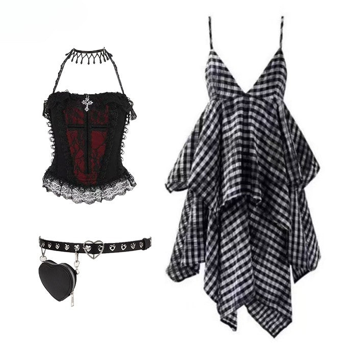 華やかなティアードクロストップ、チェック柄ディテール、ほろ苦いレッドスカート、ブラックタイセット、ドレスキャミソール