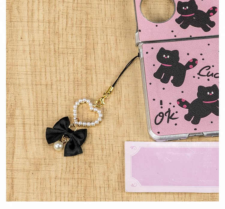 ジライケイ ブラックリボン ビーズ スイートハートチャーム