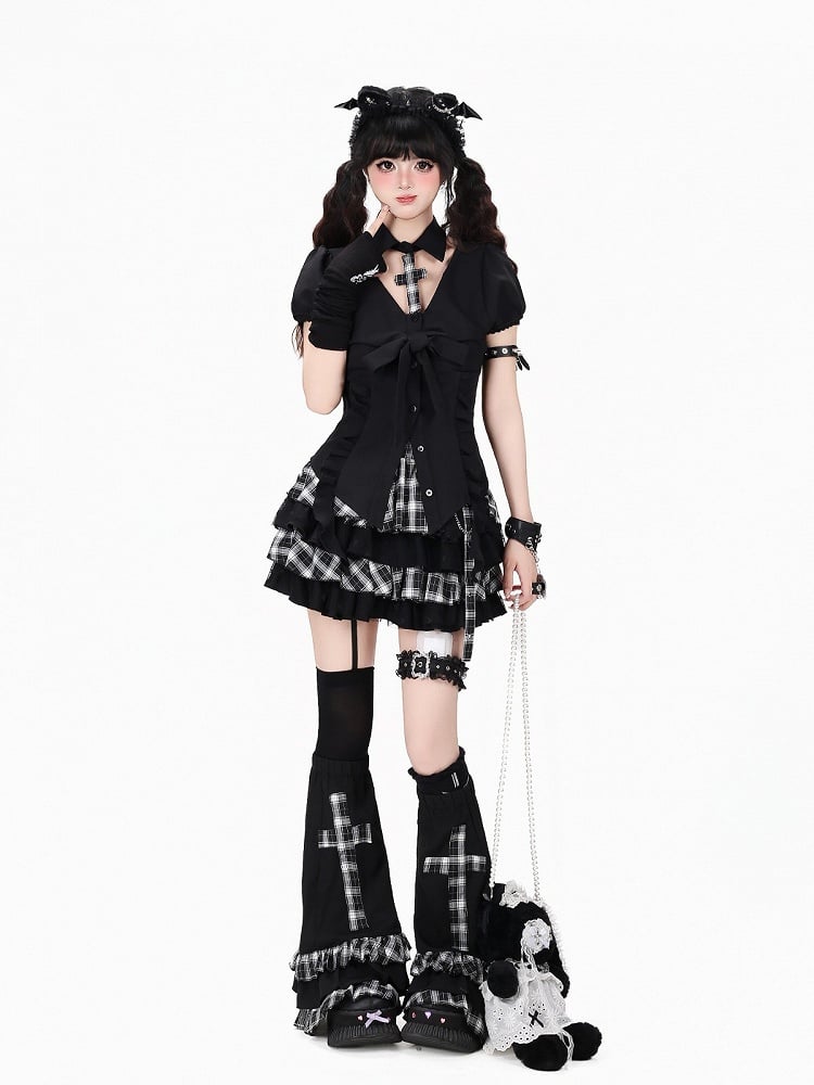 Dark Kawaii Black & White Plaid Tiered Skirt with Star Patch & Chain Detail - CRAZY GIRL