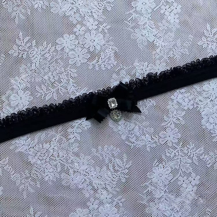 Rhinestone Bow Lace Choker in Black - Ekomi