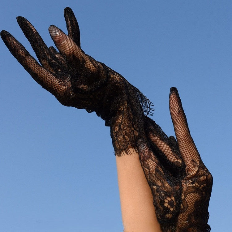 Lace Black/White Gloves